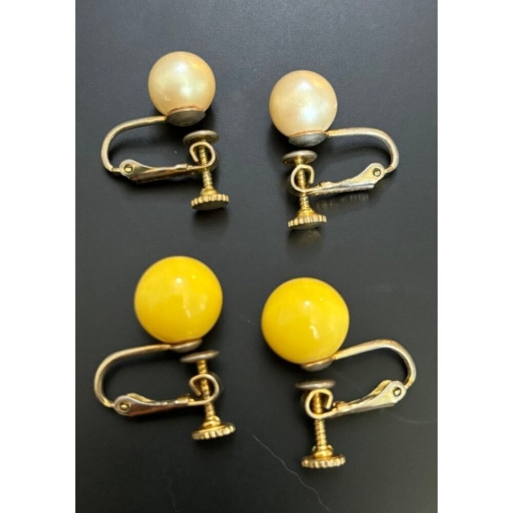 2 Vtg Clip On Screw Back Earrings Set Yellow & Faux Pearl‎ Ball Design